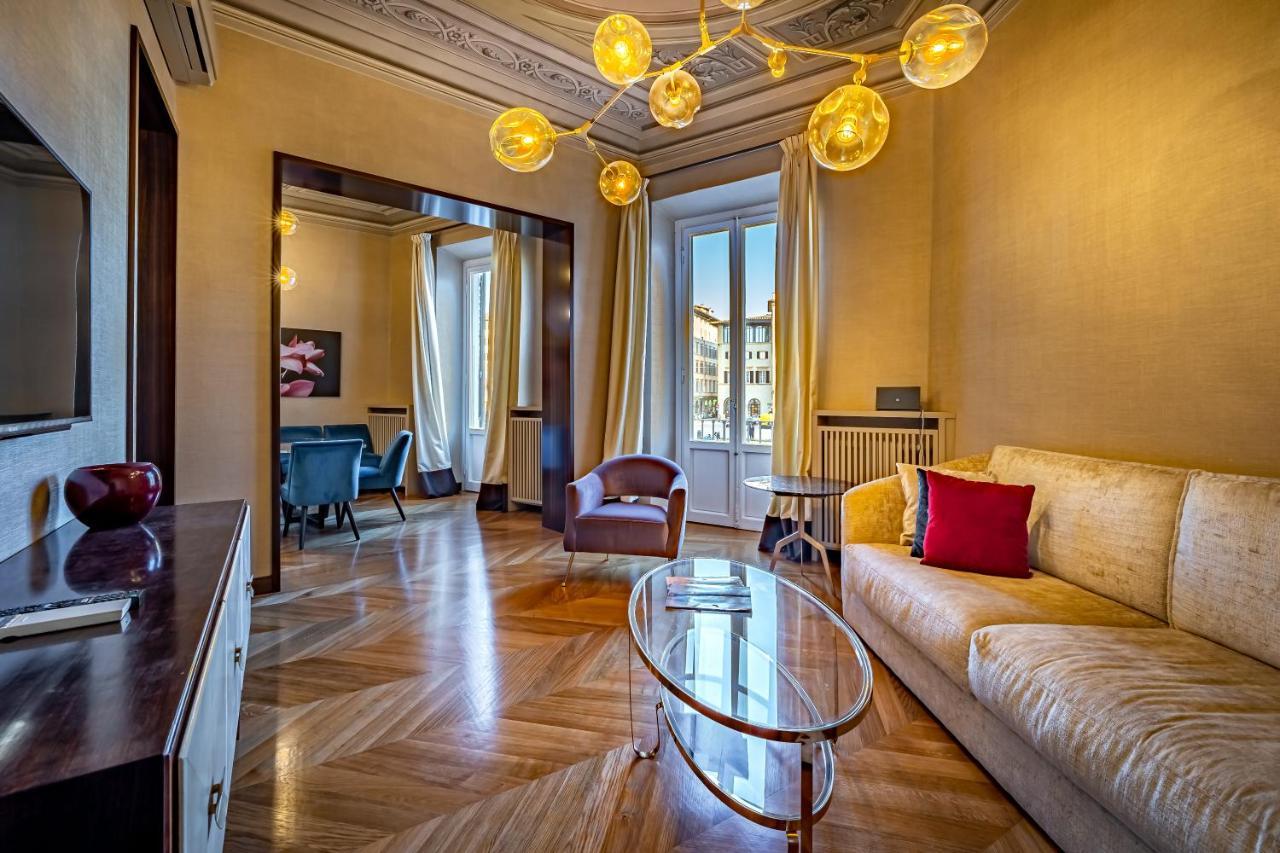 Yid Santa Maria Novella Suites Apt With Balcony Firenze Eksteriør billede